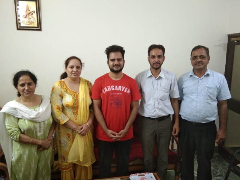 Sanchit & His Parents MBBS1